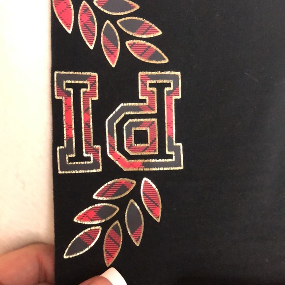 Gently used Pink Holiday leggings Available 1/26/22 - Picture 4 of 10